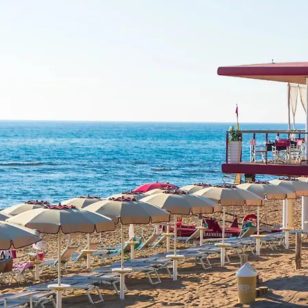 Апартаменты Sole E Mare By Interhome Сан-Винченцо